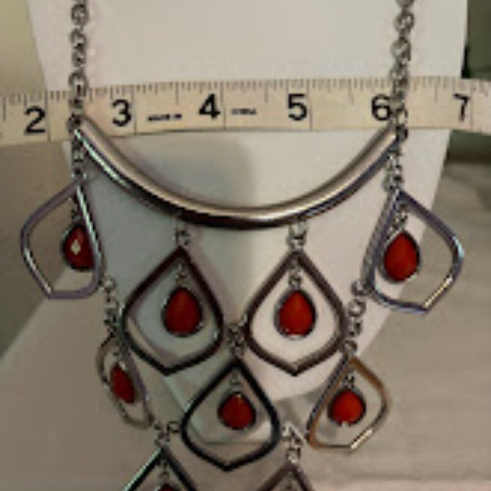 Beautiful and Unusual Red Color Necklace (21") in Silver Tone - Picture 6 of 14